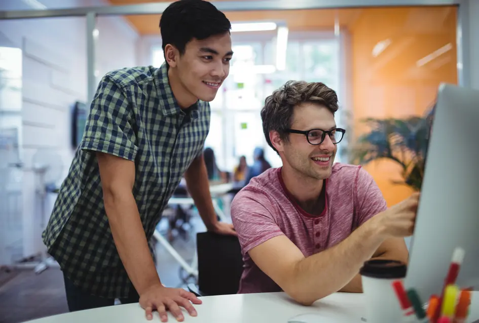 Perbedaan IT Talent Outsourcing KAZOKKU dan Layanan Rekrutmen